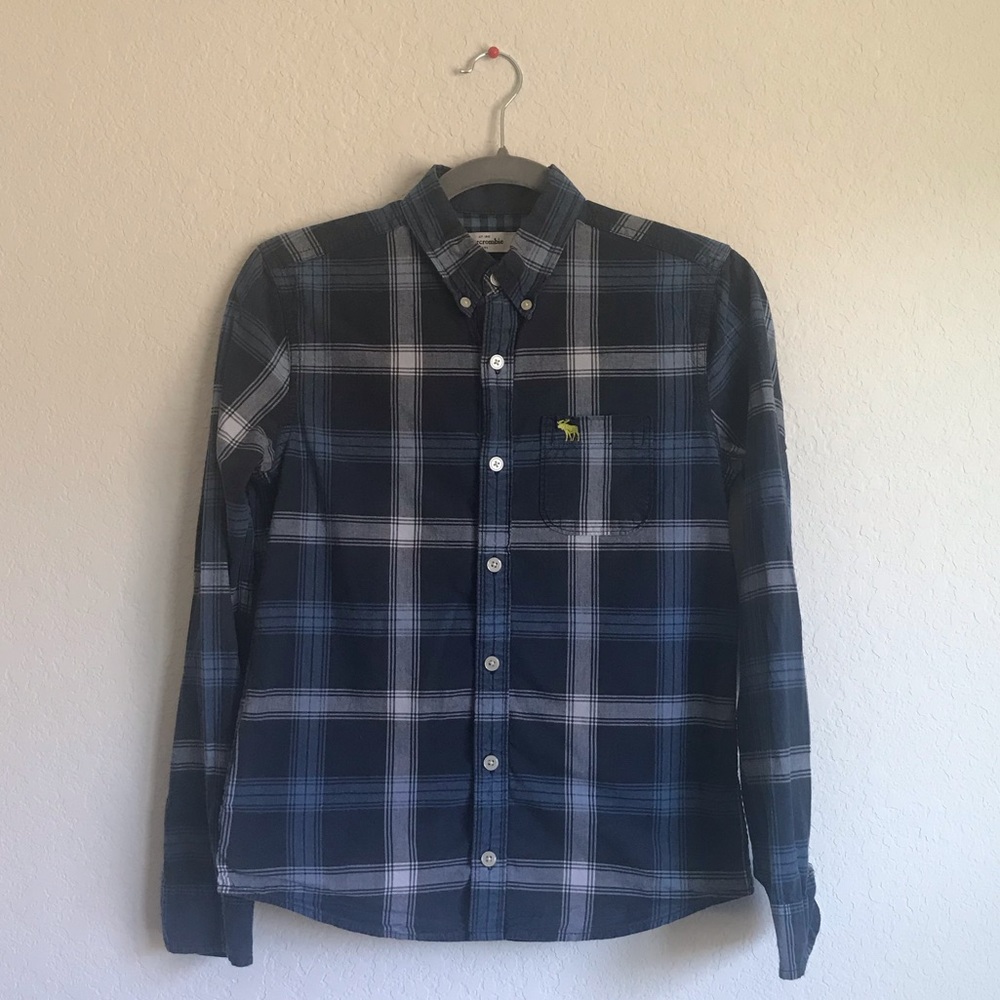 Long-Sleeved Button-Up Shirt | L/14